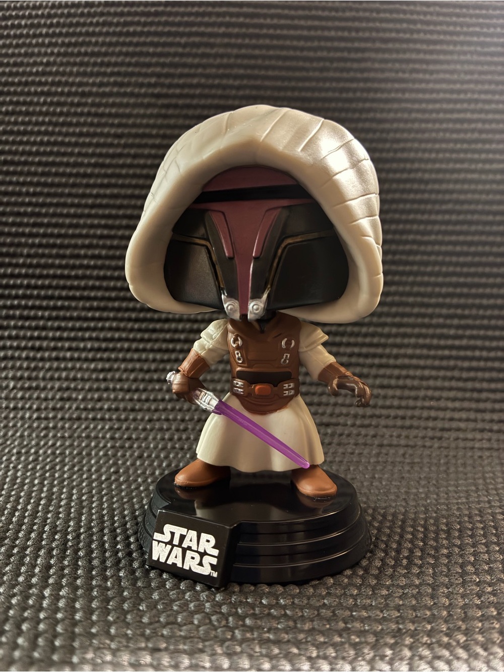 Star Wars Figurine - Jedi Knight Revan with Purple Lightsaber